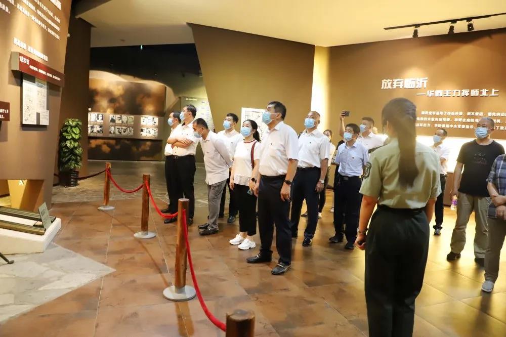 錘煉黨性踐初心 獻禮建黨99周年 —長田實業(yè)黨支部開展系列慶?；顒?/></p><p style=