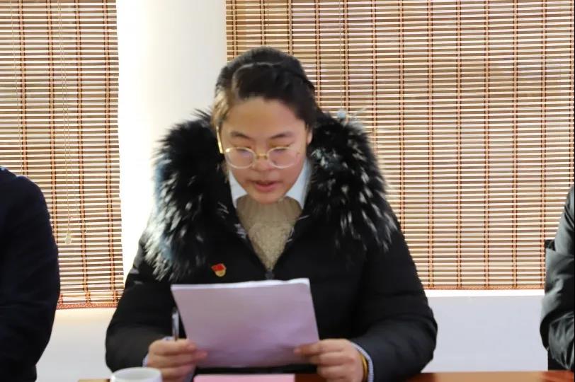 黨建引領(lǐng)促發(fā)展 紅色物業(yè)譜新篇—長田物業(yè)黨支部暨新元社區(qū)首家“紅色物業(yè)”黨支部成立了 黨建引領(lǐng)促發(fā)展 紅色物業(yè)譜新篇—長田物業(yè)黨支部暨新元社區(qū)首家“紅色物業(yè)”黨支部成立了